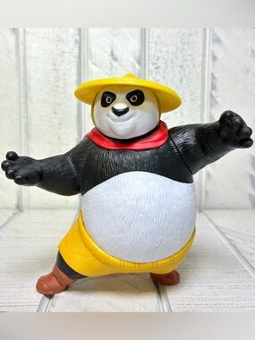 Kung Fu Panda Dragon Warrior Po Figurine 4.25” Burger King Kids Meal Toy